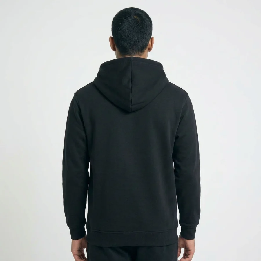 Hoodie regular unisexo preto por trás.